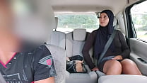 Young Arab Has Run Out Of Cash To Pay For The Taxi!! She Chooses To Offer Him Something Else…