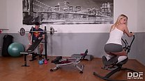 Fitness Slut Nikky Dream Goes Pantyless To Gym & Gets Skull Fucked