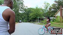 EVASIVE ANGLES Black Girl Gets Fucked In Exchange To Get Her Bike Fixed