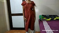 Indian Aunty Filmed In Bedroom Changing Dress And Fingering Pussy