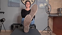 Repeatedly Spreading And Pointing My Toes While Showing Off The Soles Of My Feet | Foot Fetish