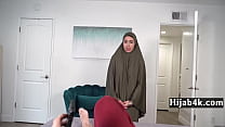 Lessons On Sex For Stepmom In Hijab